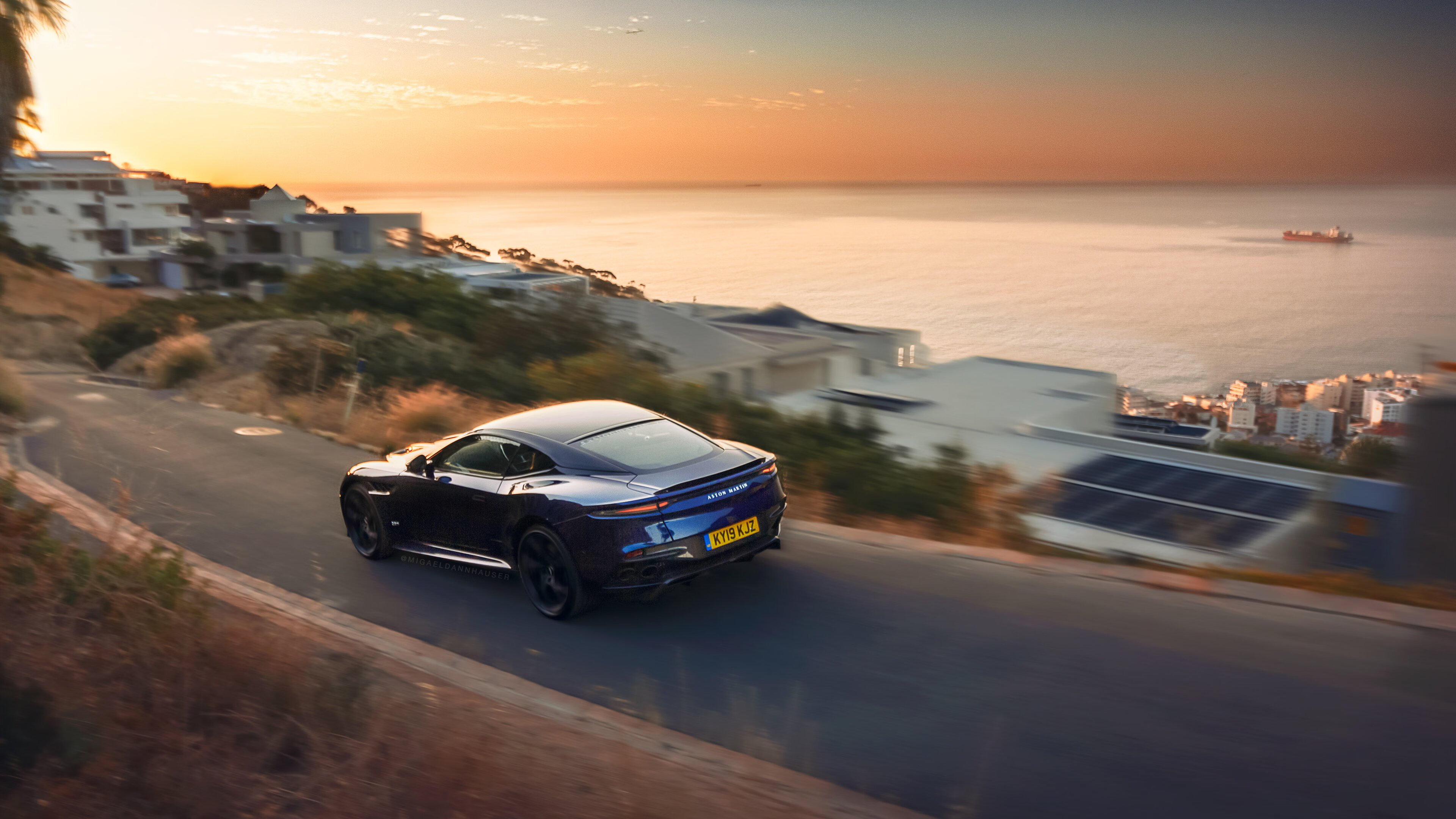 福特:逐渐成为全黑队的中流砥柱,带动球队攻防平衡,福特黑色suv图及报价